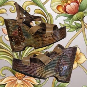 70s Folk Art Butterfly Platform Sandals – Hand Painted Wooden Wedges, Leather Boho Hippie Disco Shoes, Rainbow Platforms, Women’s Size 8