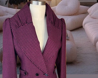 80’s Valentino pink hounds tooth wool blazer size 8 great condition