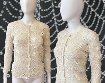 Ręcznie robiony na szydełku kardigan w stylu winogronowym z lat 70. z Szanghaju w Chinach, rozmiar XS | Sweter z bawełnianej koronki z pajęczą siecią | Top w stylu boho, preriowy, rustykalny i folkowy
