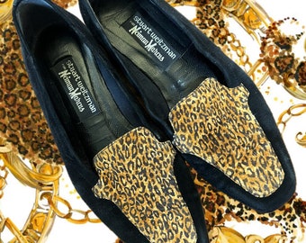 90’s Stuart Weitzman for Nieman Marcus suede leopard slip on loafer /classic cool style/ great condition/ size: 7 1/2 nice everyday shoe