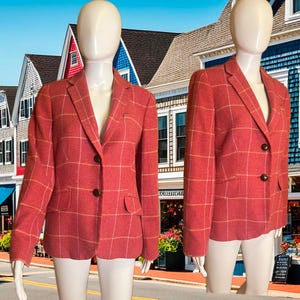Preppy Talbots pink window pane blazer with leather buttons/wool blend /fully lined /size: 12 gently worn / two button flattering silhouette