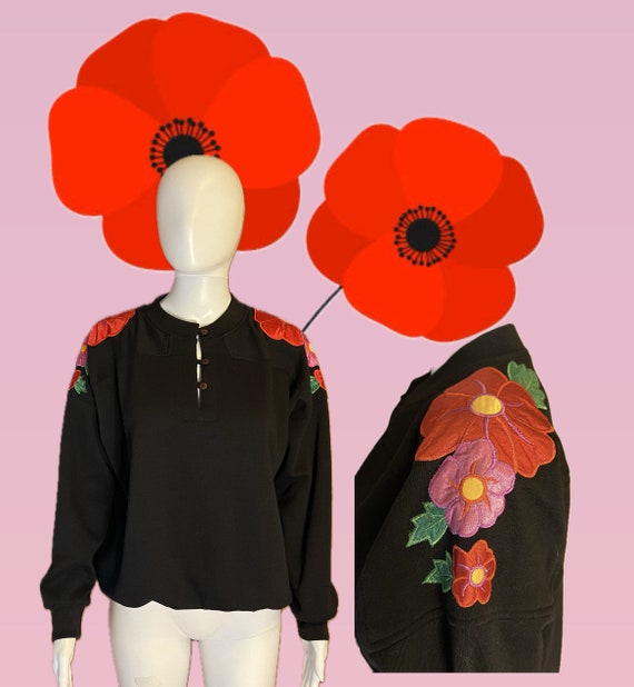 Adorable novelty sweatshirt with satin poppy appl… - image 1