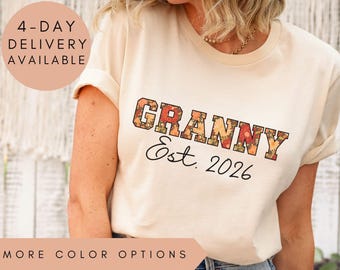 Floral Custom Granny Grandma Shirt, Personalized Granny Tee, Granny Est 2026 Shirt, Grandma Gift, Granny T-Shirt, Granny Birthday Gift