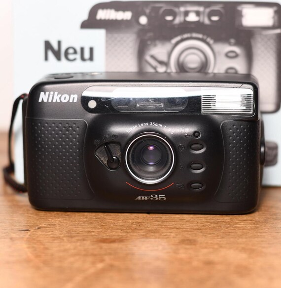 箱入り Nikon AW (全天候型) 35 - スポーツタッチ - ポイント