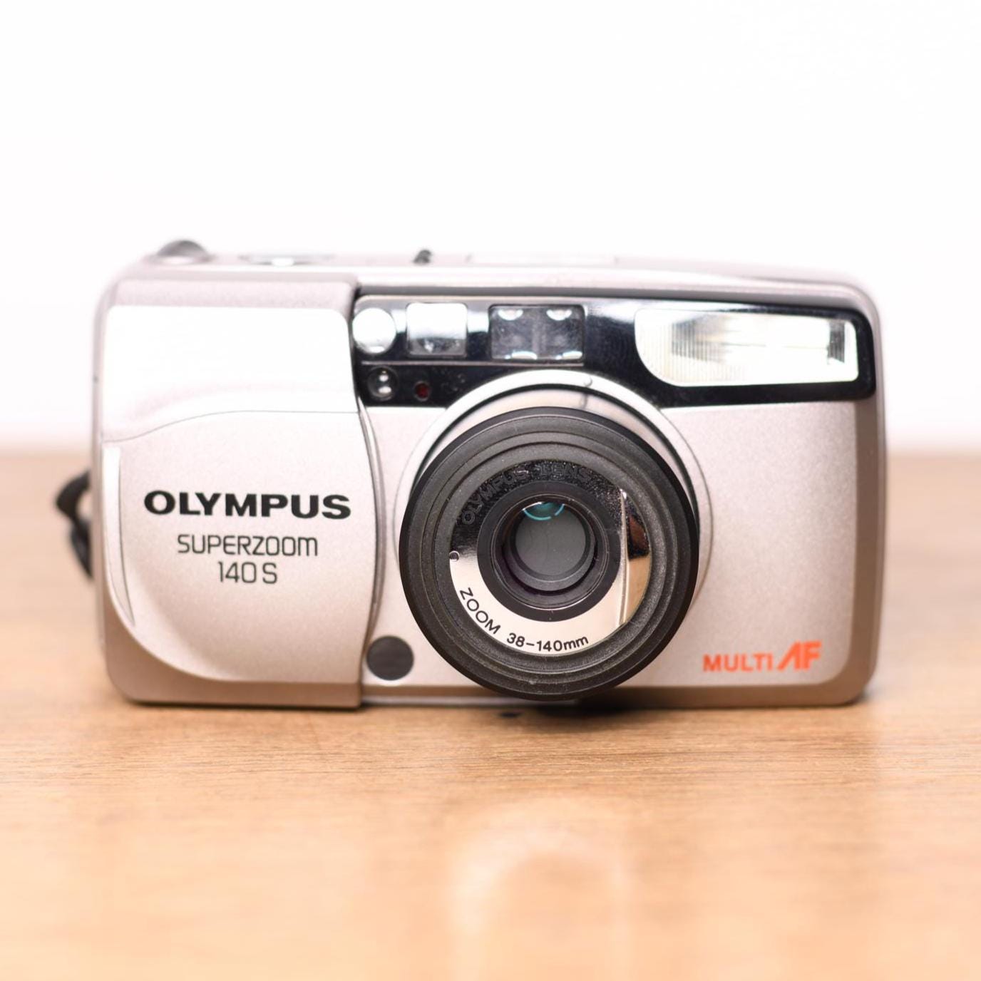 Olympus μ Zoom 140 & Canon Autoboy S Olympus μ[mju:] Zoom 140
