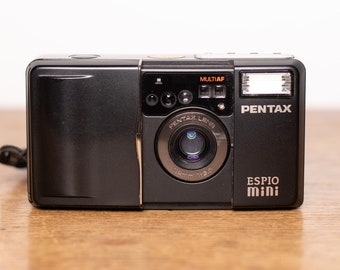 Pentax Espio Mini - Pentax UC-1 - Point and Shoot - analog camera - very good condition - vintage