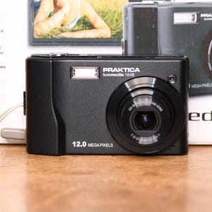 Cámara digital Praktica Luxmedia 12-XS en caja - Apuntar y disparar - Muy buen estado - Vintage