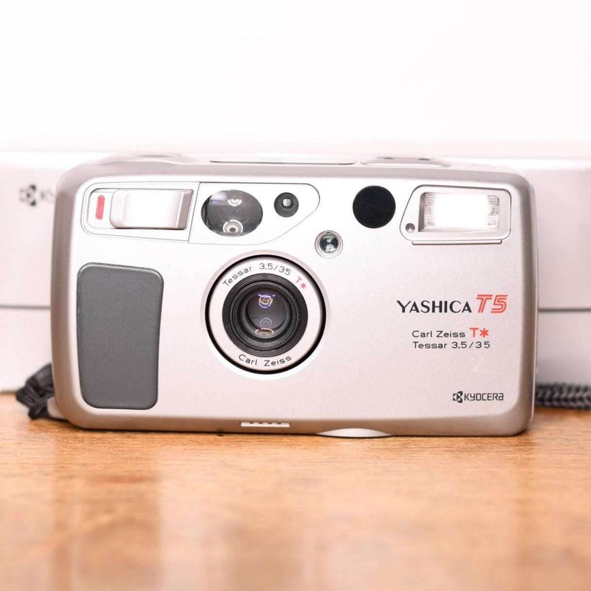 Yashica t5 ヤシカ　35mm フィルムカメラ 良品 YASHICA(ヤシカ) / フィルムカメラ | 中古品の販売・通販なら