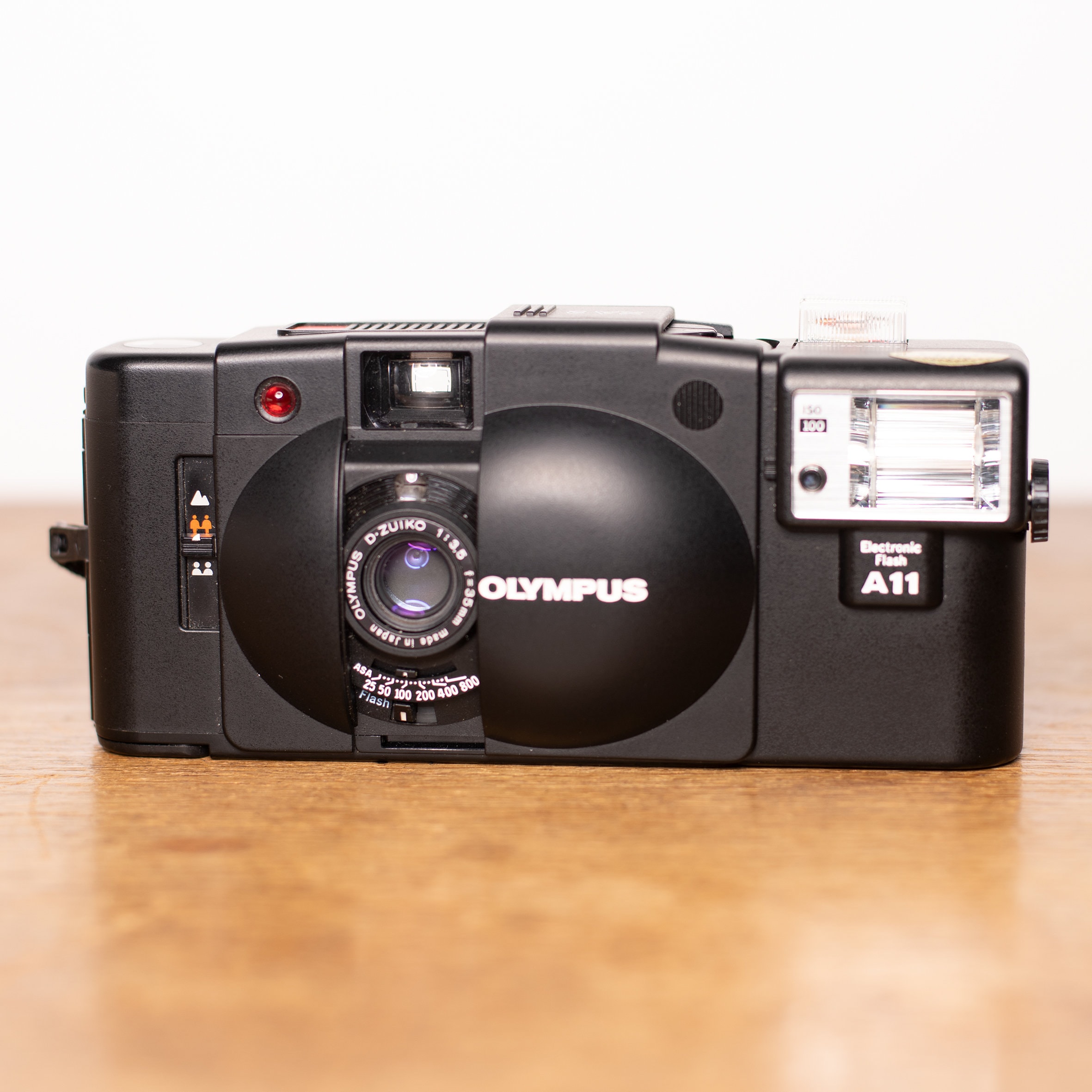 OLYMPUS XA + A11 フィルムカメラ 【公式通販】