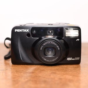 Pentax Espio 120 - IQZoom - Point and Shoot - analog camera - very good condition - vintage