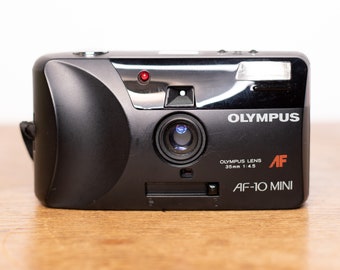 Olympus AF-10 mini - Infinity Hi-Lite - Point and Shoot - analogue camera - like new - vintage