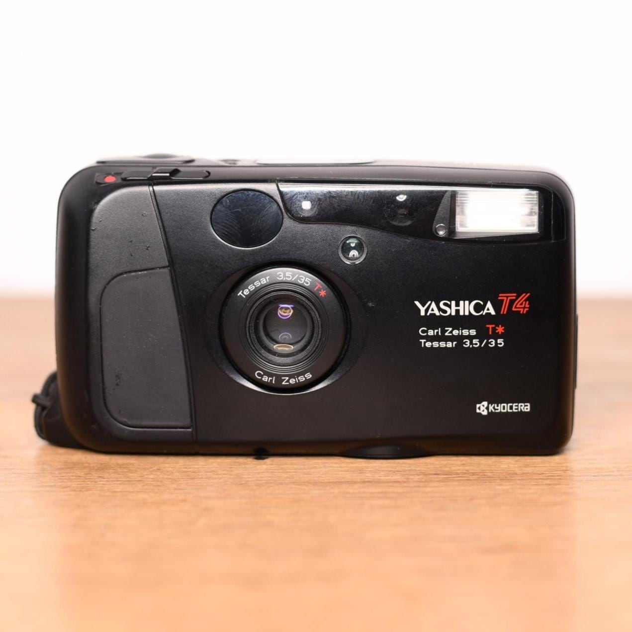 Yashica T4 - Kyocera Slim T - Point and Shoot - Analog Camera