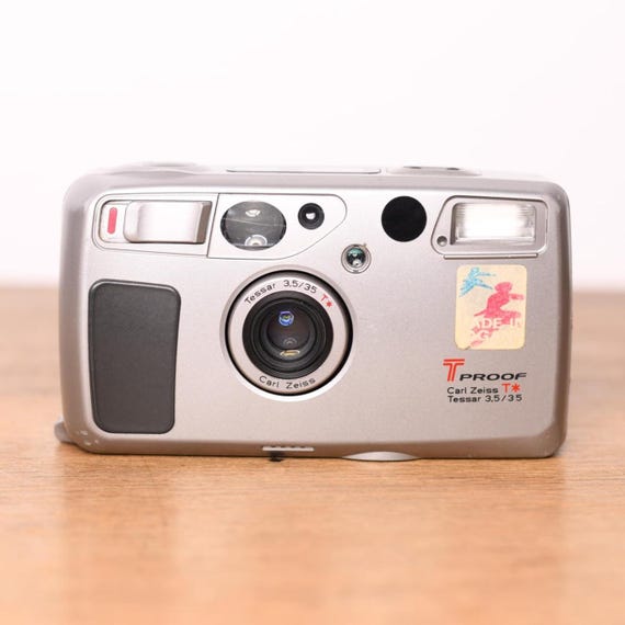 Yashica T5 Date - Kyocera Slim T - Point and Shoot - Analog Camera
