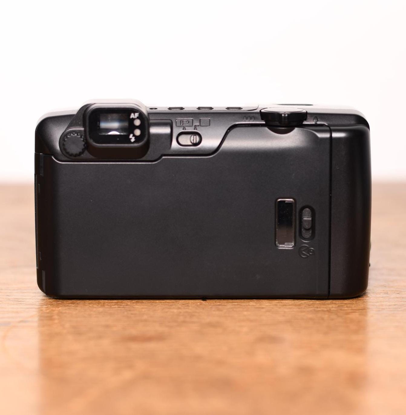 Pentax Espio 90 MC - Iqzoom - Point and Shoot - Analog Pentax Espio 90 MC - Iqzoom - Point and Shoot - Analog