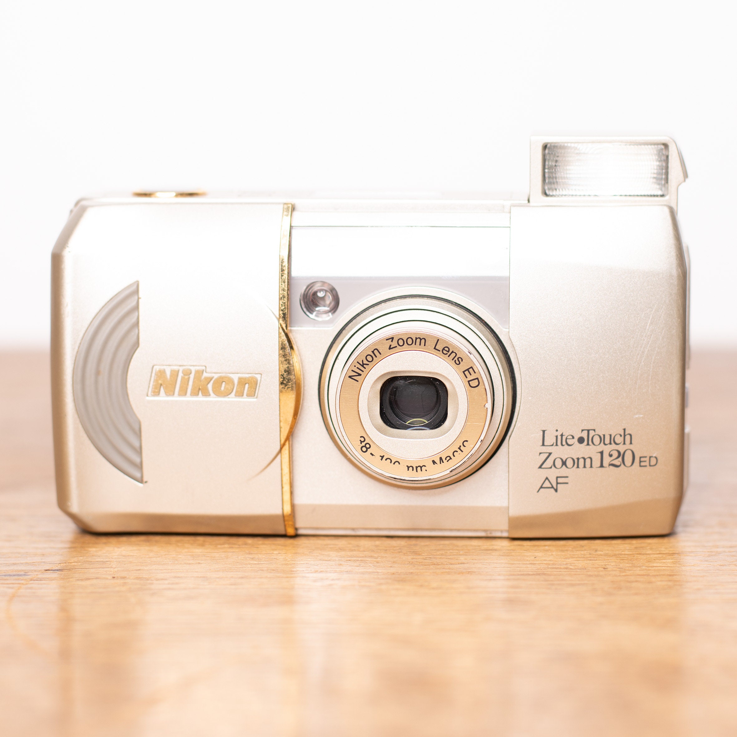Nikon Lite Touch Zoom 120 ED Point and Shoot cámara analógica muy buen  estado vintage - Etsy España