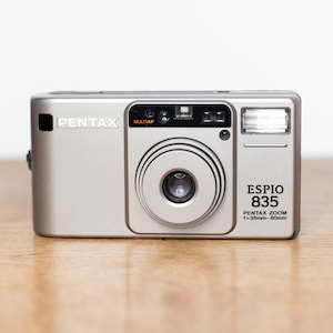 Pentax Espio 835 Iqzoom Point and Shoot Analogue Camera