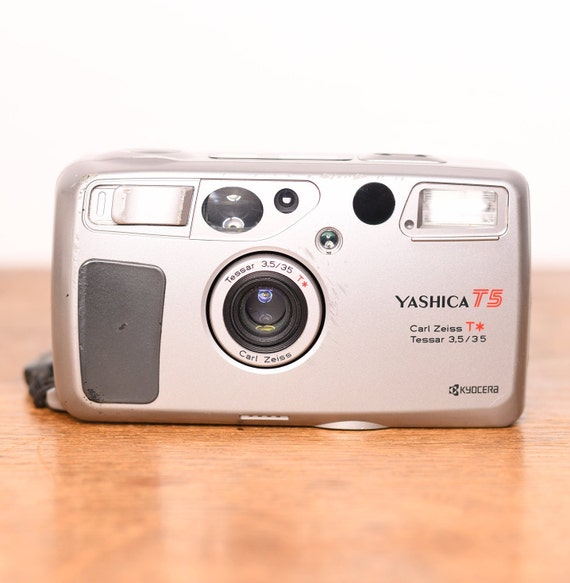 KYOCERA SLIM T Tessar Carl Zeiss コンパクト KYOCERA SLIM T Tessar Carl Zeiss コンパクト