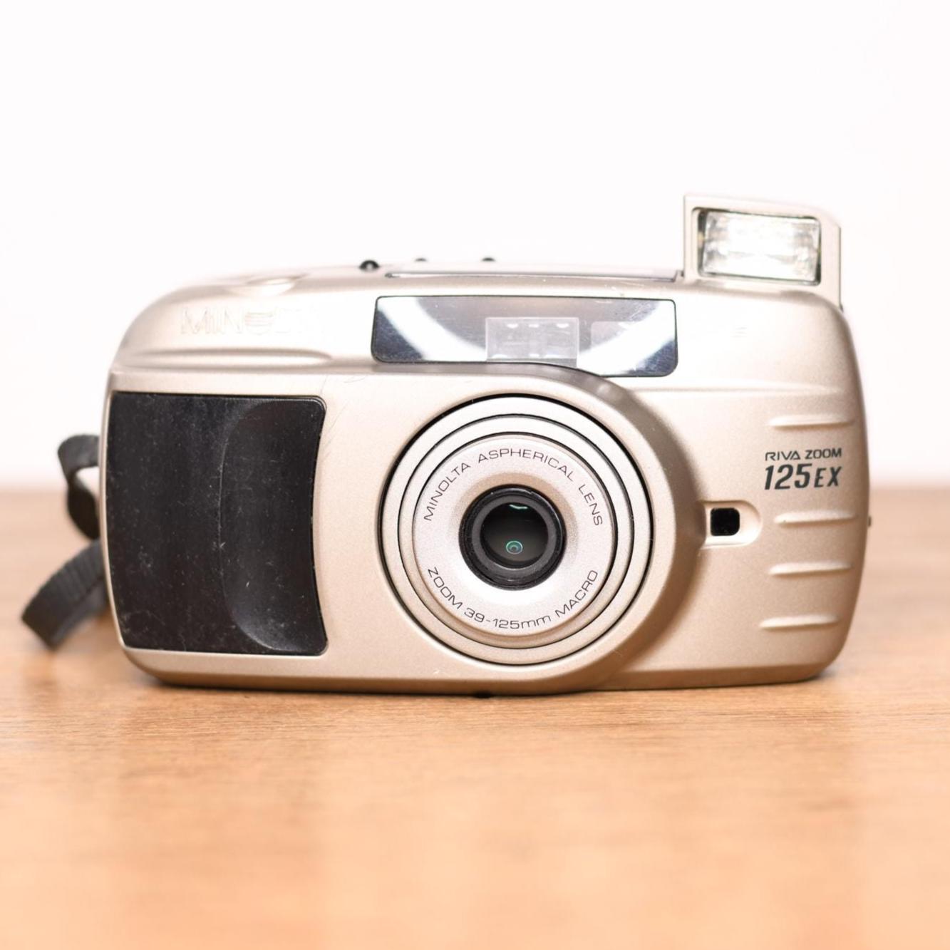 Minolta Riva Zoom 125 EX - Freedom Zoom - Point and Shoot - Analog