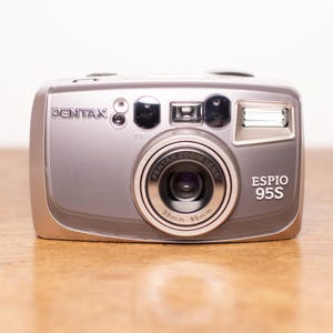 Pentax Espio 95s - Pentax IQZoom 95 Super - Point and Shoot - analog camera - like new - vintage