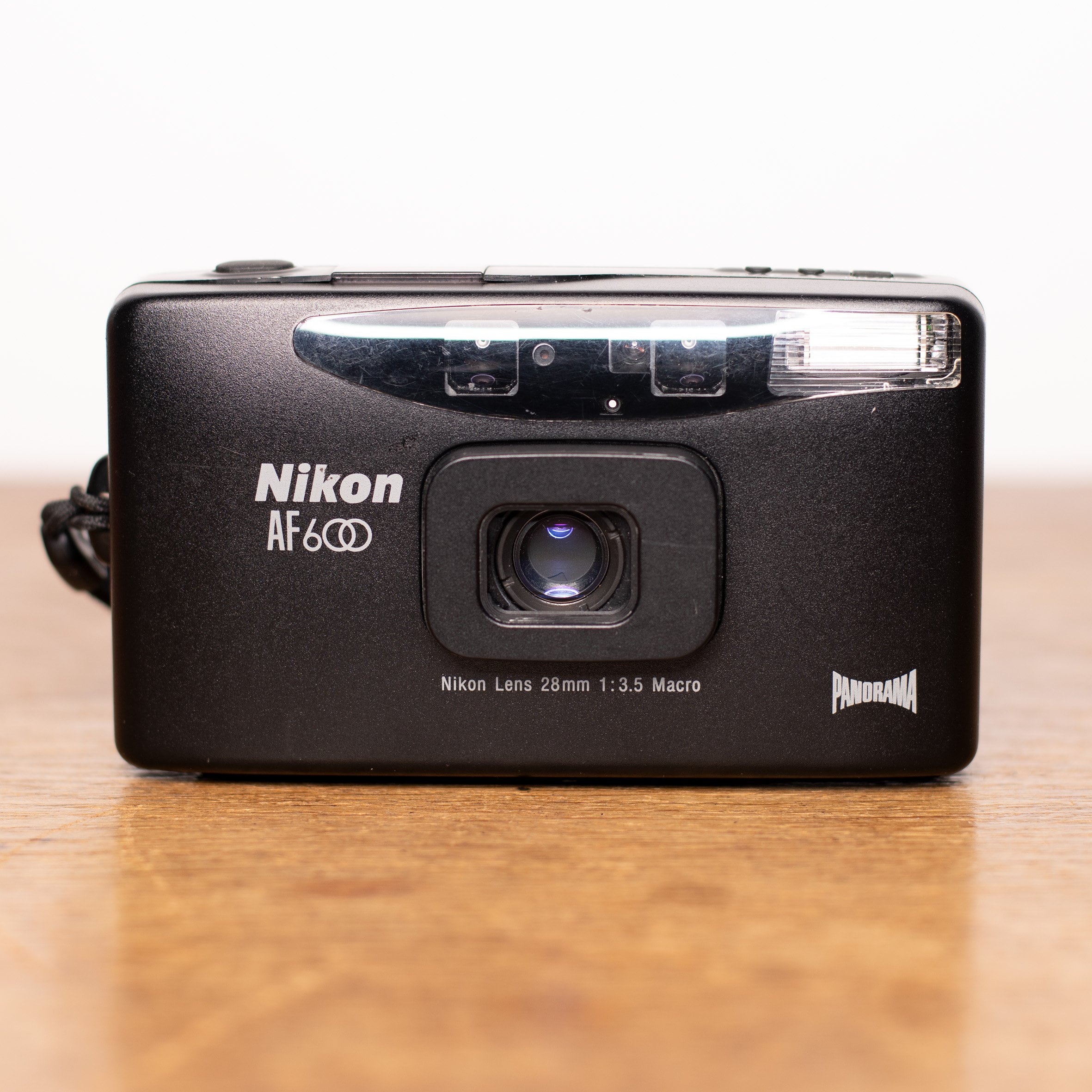 Nikon AF600 コンパクトカメラ フィルム 希少 ブラック 【公式通販】