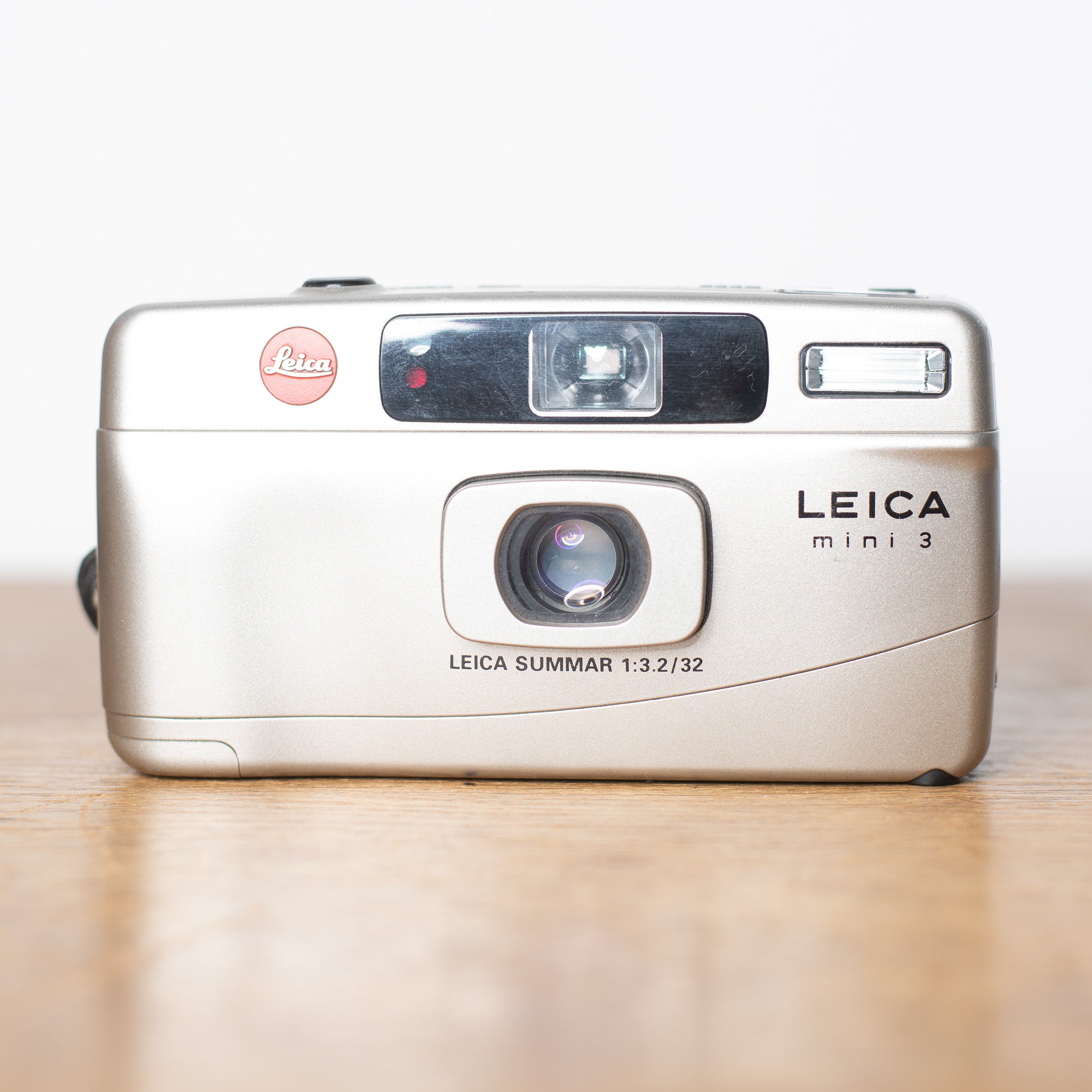 Leica Mini III - 3 - Point and Shoot - analog camera - very good condition - Vintage
