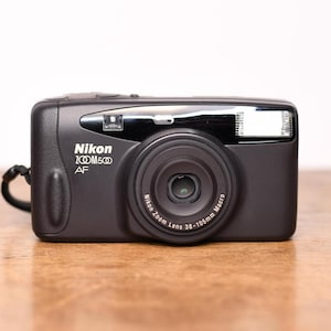 Nikon Zoom 500 AF - Point and Shoot - analog camera - like new - Vintage