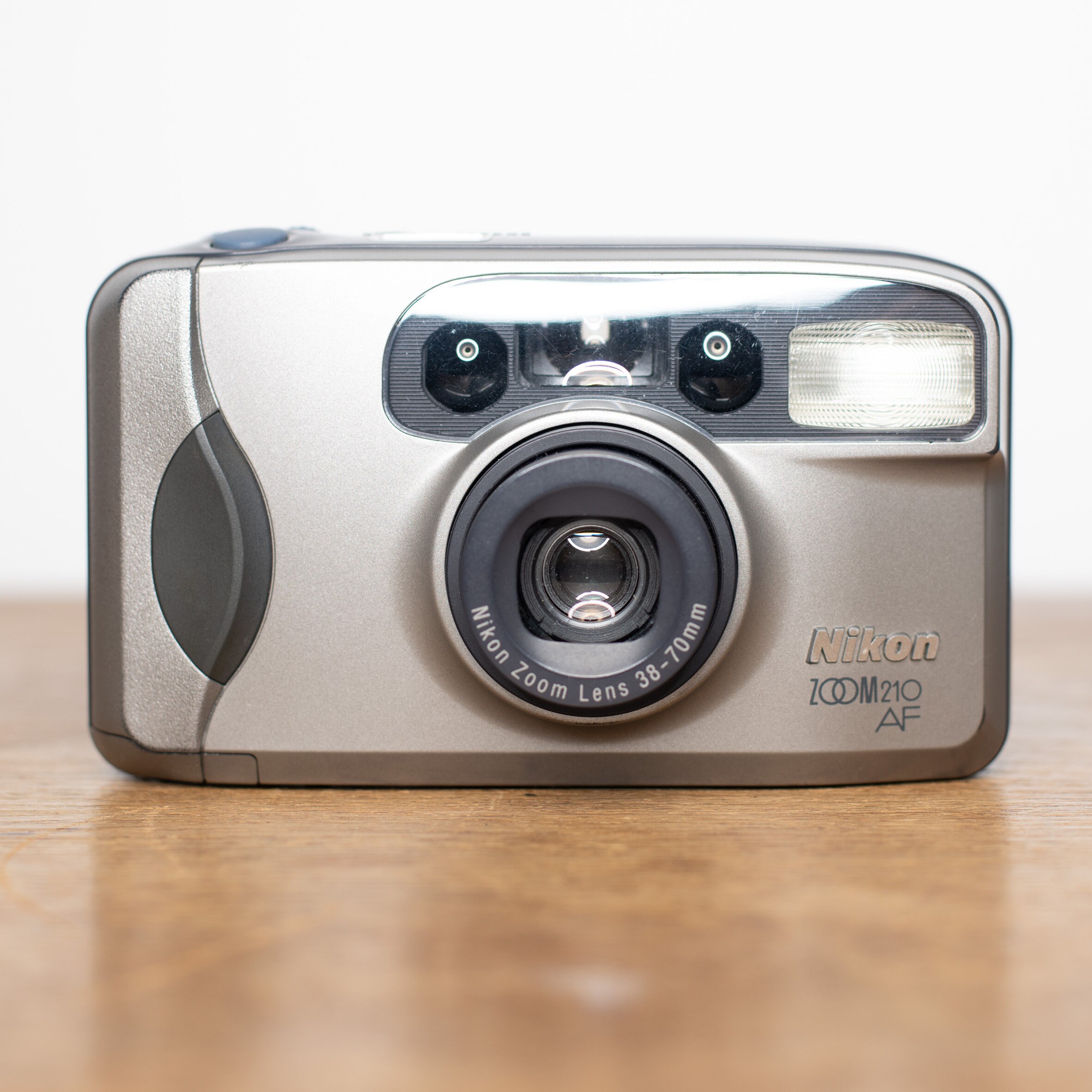 One Touch Zoom 70 AF Autofocus Point n Shoot Compact Camera TESTED ...