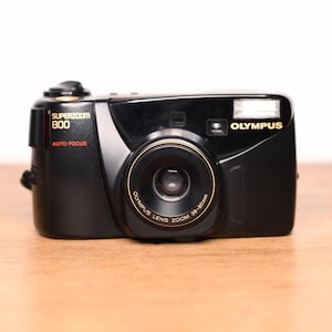 Olympus Superzoom 800 - Olympus Infinity - Apuntar y disparar - cámara analógica - como nueva - vintage