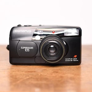 Olympus Superzoom 105 - Infinity Accura Zoom 105 - Camera - Point&Shoot - like new - vintage