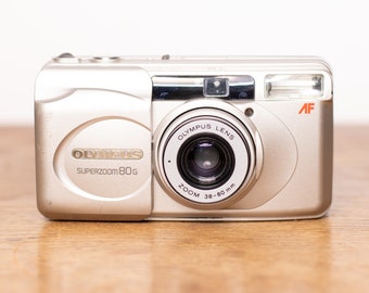 Olympus Superzoom 80g Date - Infinity Zoom 80 - Point and Shoot - analog camera - good condition - vintage