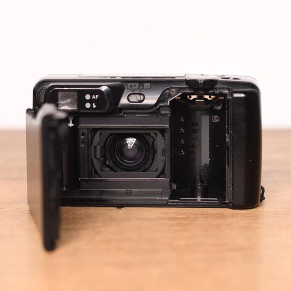 Pentax Espio 115G - Iqzoom - Point and Shoot - Analog Camera