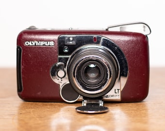 Olympus LT Zoom 105 - Stylus Zoom - Point and Shoot - analog camera - good condition - vintage