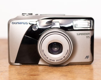 Olympus Superzoom 115 - Infinity Zoom 115 - Point and Shoot - analog camera - very good condition - vintage