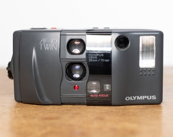 Olympus AF-10 Twin - Infinity Hi-Lite - Point and Shoot - analogue camera - like new - vintage