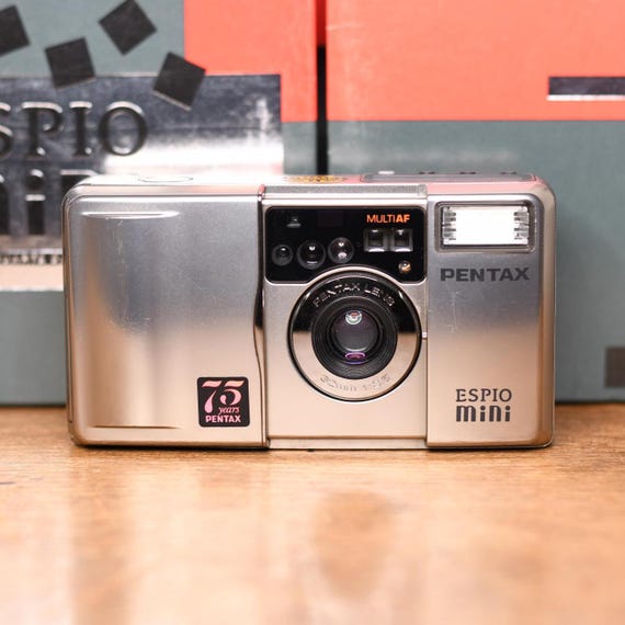 PENTAX ESPIO mini 希少品 Pentax Espio Mini: Mini Only in Size · Lomography