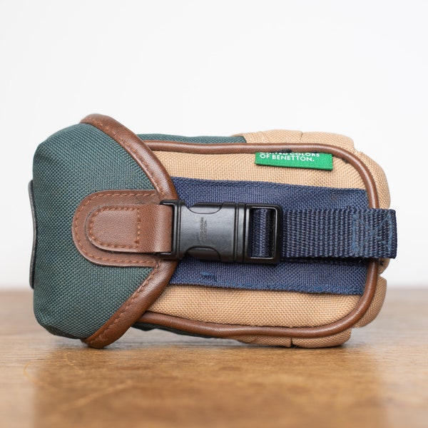 Camera bag - Standby bag - Waist bag - United Colors of Benetton - Point and Shoot - like new - vintage