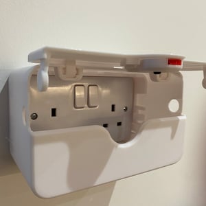 PlugMinder: 80mm lockable 3D-Printed socket, plug and phone charger cable protector