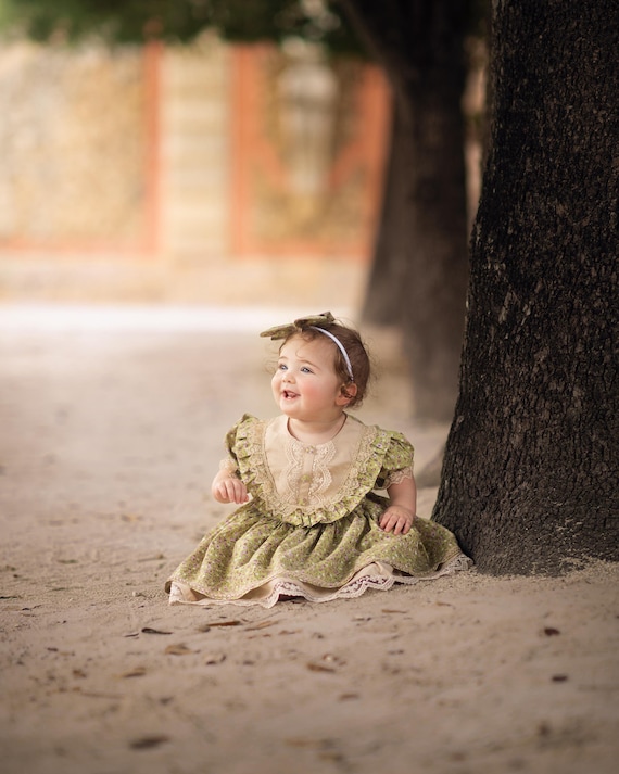 Vintage Floral Baby Dress: Green Flower Print, Cream Lace Trim - Etsy
