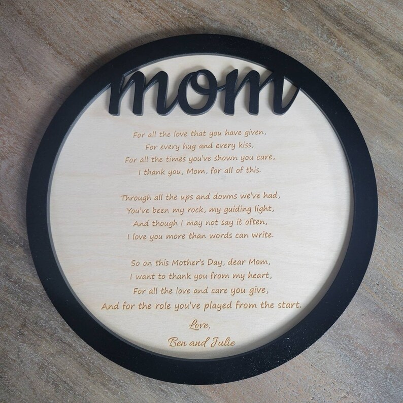 How to order a custom plaque: choose size, add text, receive engraved award