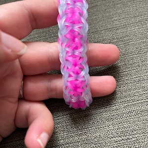 Rainbow Loom friendship bracelet