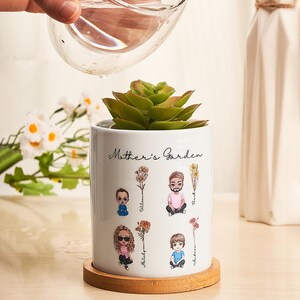 Cadeau personnalisé en pot de plante en céramique avec fleur de naissance pour grand-mère et maman