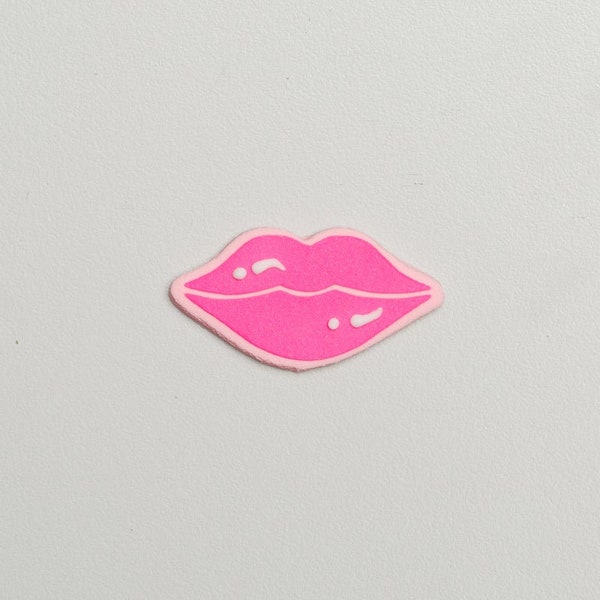 Lip/Kiss 1.5" Royal Icing Topper (12pc)