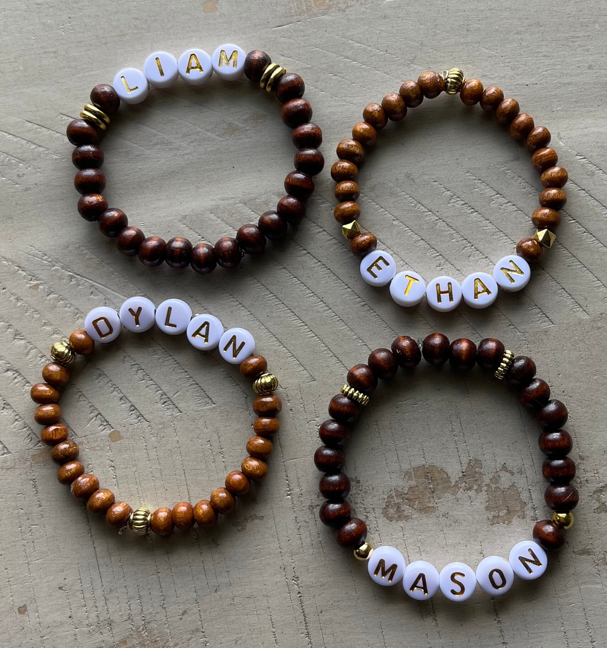 Boys Name Bracelet - Wood Beads - White/Gold Name Letters - Stretchy  Bracelet with Gold Spacers