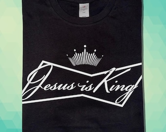 Parodia de cerveza "Jesús es Rey" - Camiseta de moda con humor - Ropa cristiana