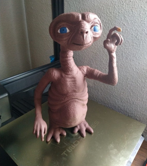 E.T. - THE EXTRA TERRESTRIAL