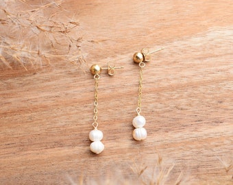 GOLD FILLED PEARL Earrings, Delicate Earrings,  Minimal Earrings, Baroque Pearl Beads, Freshwater Pearl,  Minimalist Pearl Earring