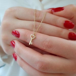 14K Solid Gold Minimalist Key Necklace, heart and key necklace, Key Pendant, Dainty Key Pendant, Simple Key Pendant, 14k Gold Key Charm