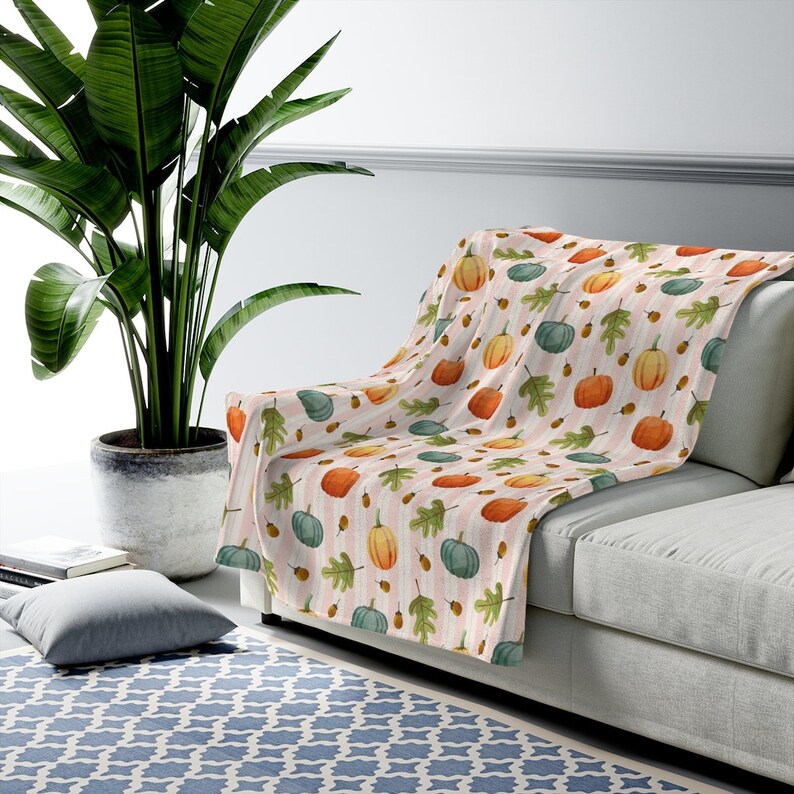 Cute fall pumpkin blanket, fall picnic blanket, autumn décor, thanksgiving décor, farmhouse country fall décor, fall couch throw