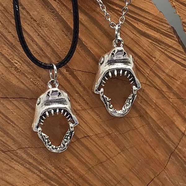 Shark Necklace, Shark Jewelry, Shark Jaws Necklace, Science Necklace,  Shark Moveable Jaw Necklace, Cute Shark Necklace, Jaws Necklace