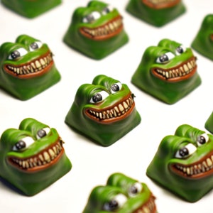 Mr. Pepe Keycap for Mechanical Keyboars, Resin smiling Pepe frog keycap.